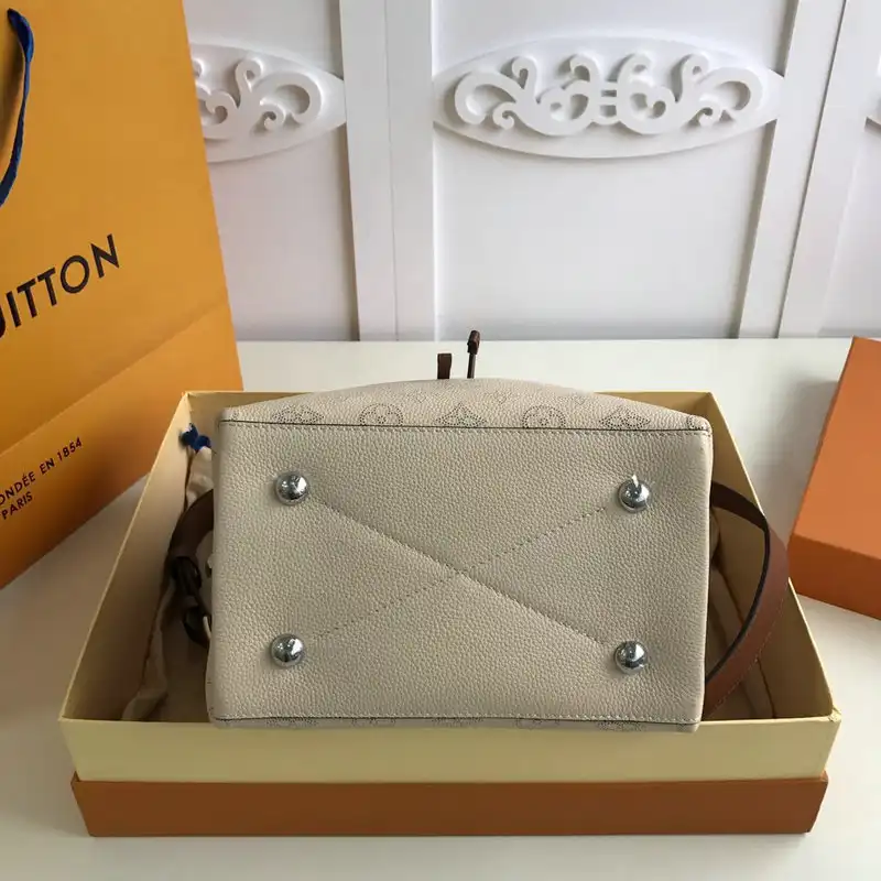 L0ew* bags 20dj570179