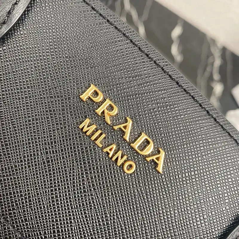 Pra*a bags 204b570058