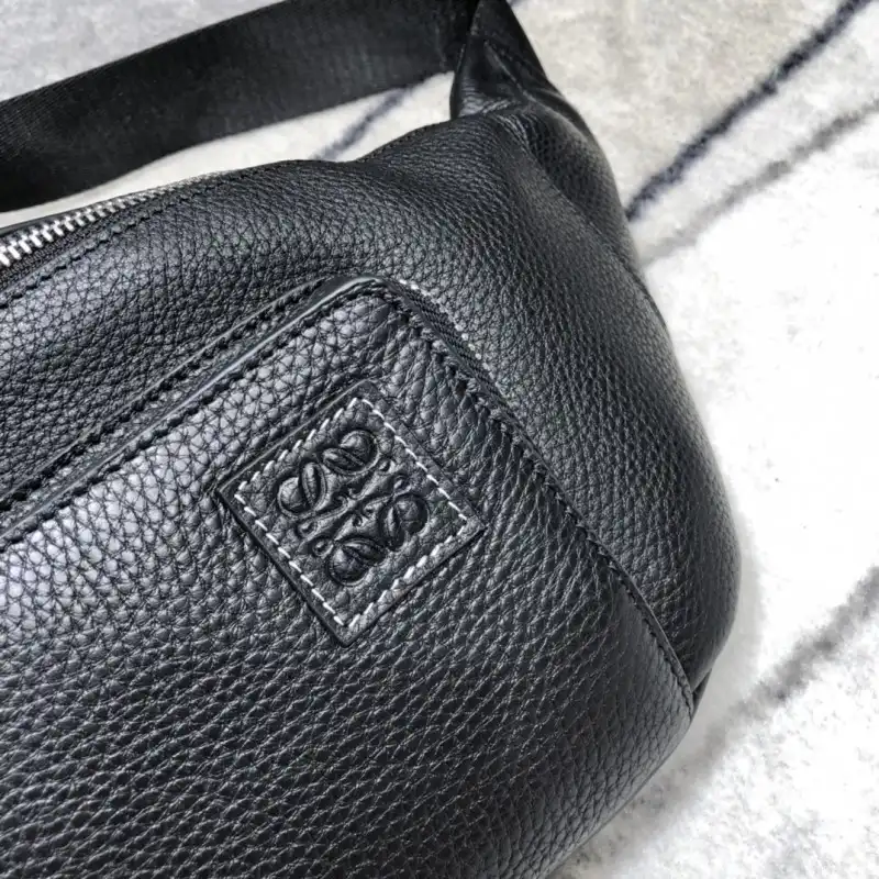 L0ew* bags 2107ya0020