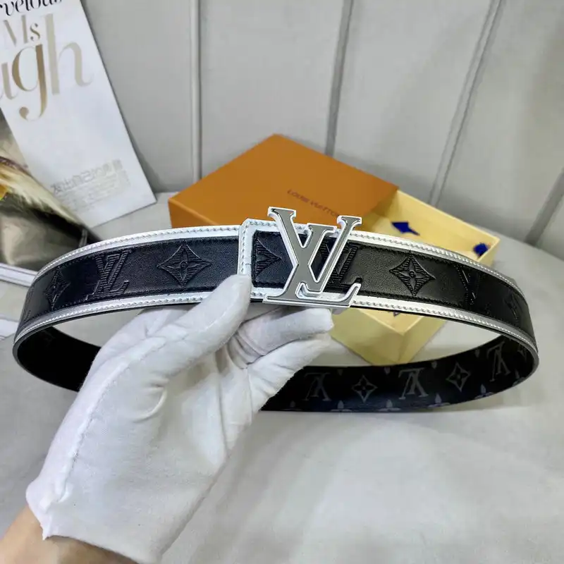LV Belts 2201XA0052