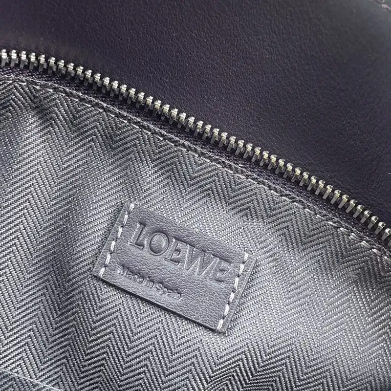 L0ew* bag 2309ya0136