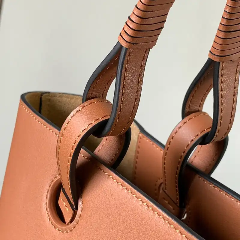 L0ew* bags 2401ya0161