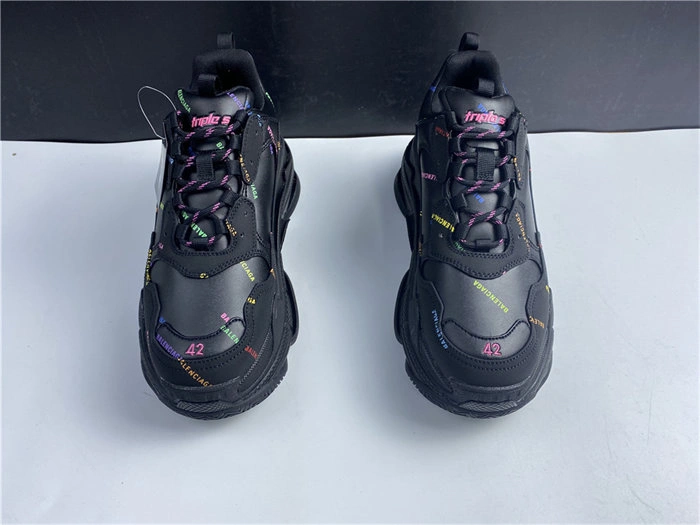 BLCG SNEAKER TRIPLE.S.524039 W2FA1 TravelReady 4504