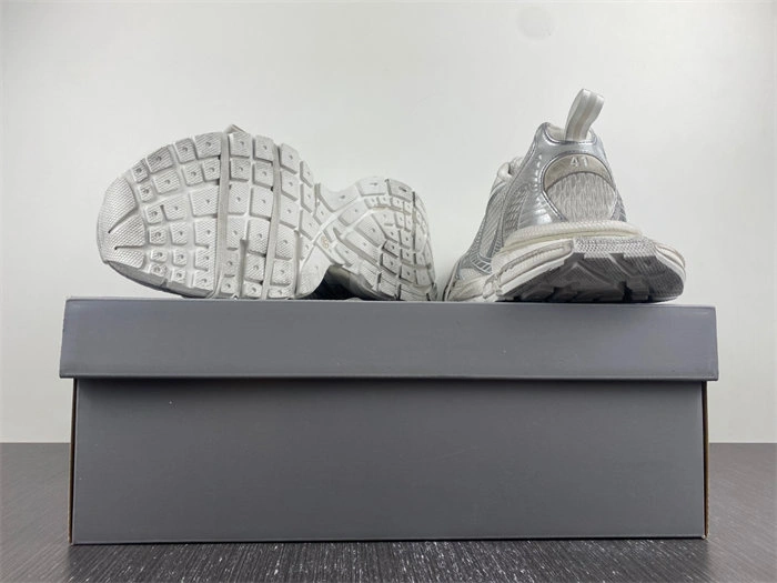 S*pportive ba*len*cia*ga phantom 734734 w3xl2 4390