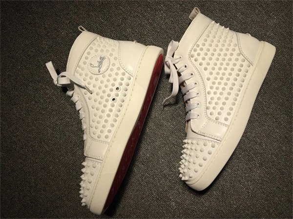 sunprotective Ch**an louboutin 2674