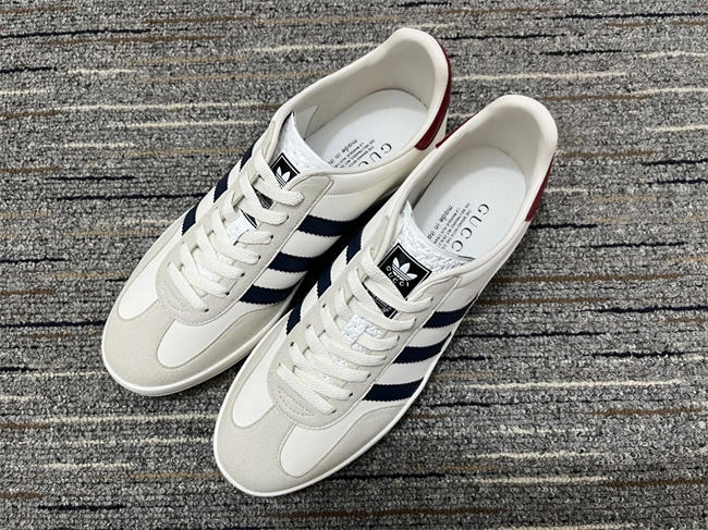 flexible g*u*i x Ad*s 52