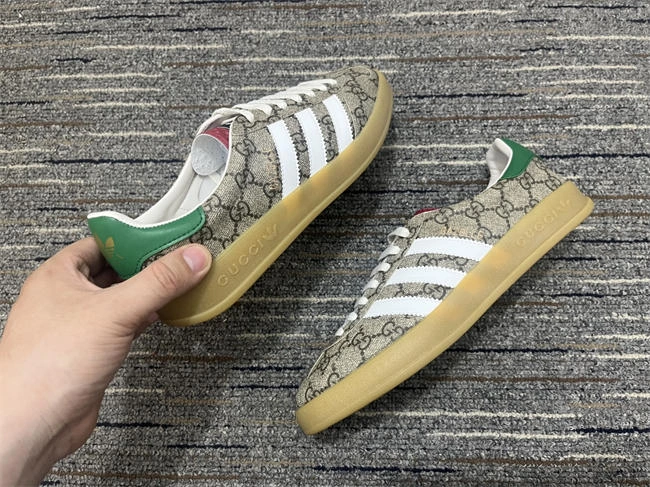 affordable g*u*i x Ad*s 43