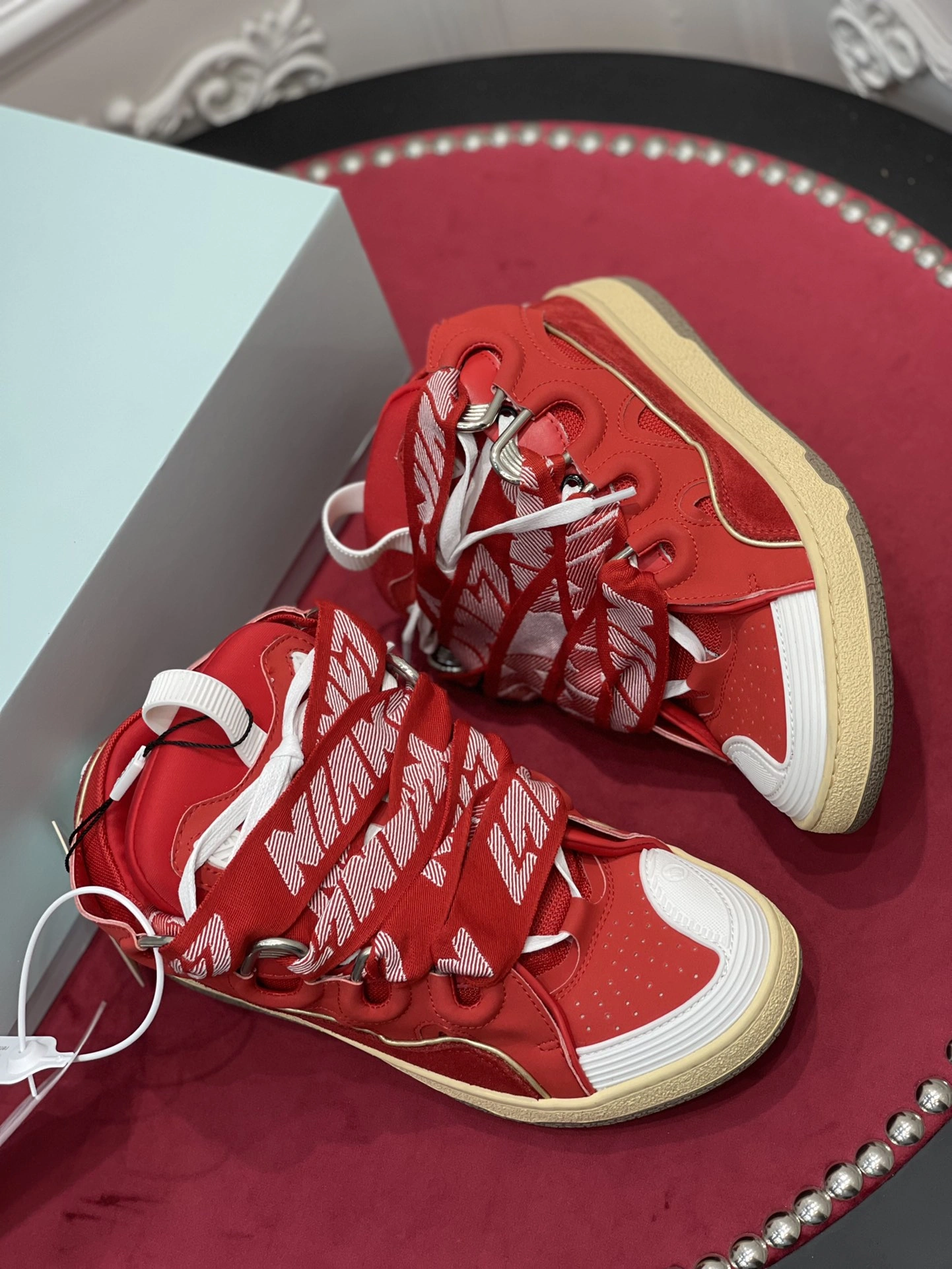 Upgraded Lanvon Curb Sneaker.. 827