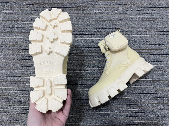 timeless Pra*a boot 3242